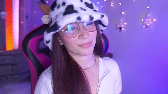 Snapshot of issa_monterrey chatting on October 21, 2025, 8:31 pm issa monterrey online show from October 21, 2025, 8:31 pm