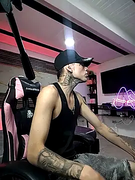 Cloe roouse online show from March 27, 2026, 7:24 pm