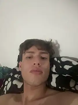 bailarin777 online show from April 26, 2026, 6:33 am