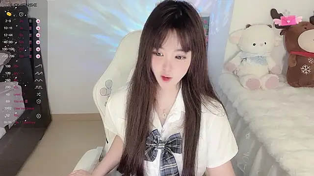 Milla-z online show from October 5, 2025, 9:07 am