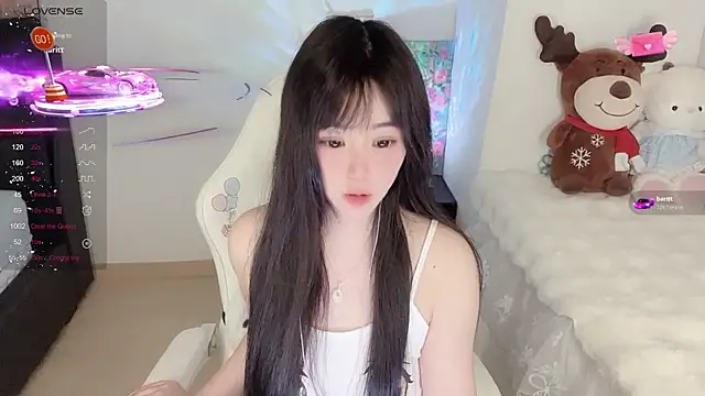 Milla-z online show from November 25, 2025, 11:43 am