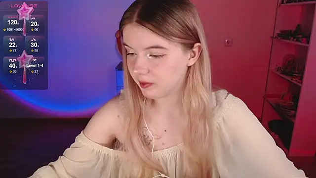 Strawberry juli online show from April 8, 2026, 10:59 am