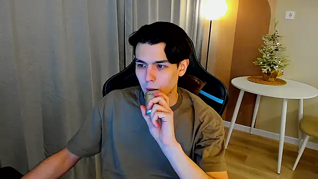 TravisRevas online show from February 2, 2026, 1:37 am