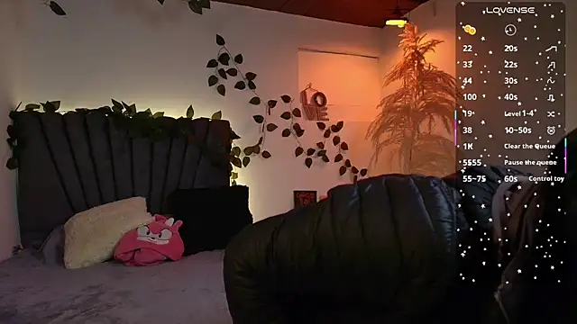 miaoconell online show from February 19, 2026, 10:06 pm