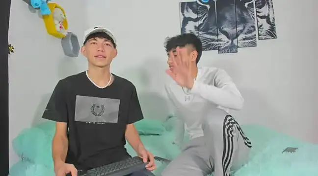 Snapshot of Maxxi_hot23 chatting on March 6, 2025, 3:45 pm Maxxi hot23 online show from March 6, 2025, 3:45 pm