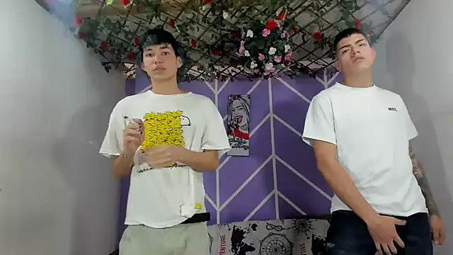 Snapshot of Maxxi_hot23 chatting on October 9, 2025, 2:15 pm Maxxi hot23 online show from October 9, 2025, 2:15 pm