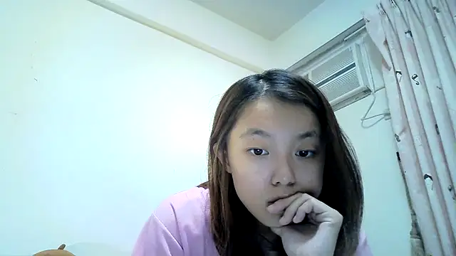 ladypaggy online show from March 4, 2025, 12:12 pm