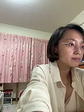 Snapshot of ladypaggy chatting on March 27, 2026, 2:06 pm ladypaggy online show from March 27, 2026, 2:06 pm