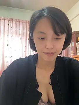 Snapshot of ladypaggy chatting on April 2, 2026, 7:06 am ladypaggy online show from April 2, 2026, 7:06 am