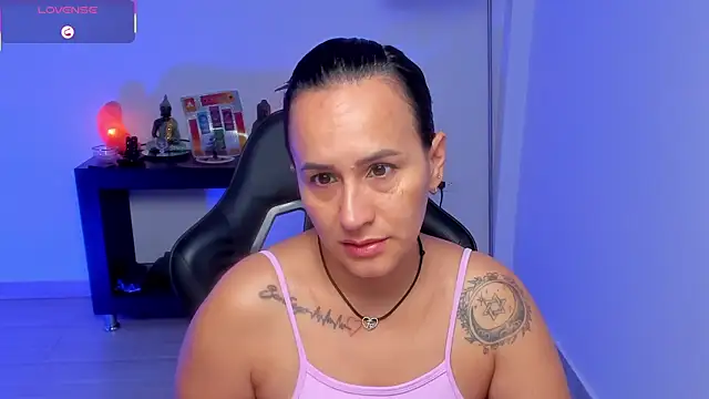 Snapshot of Sara_Charmy chatting on July 6, 2026, 10:56 am Sara Charmy online show from July 6, 2026, 10:56 am