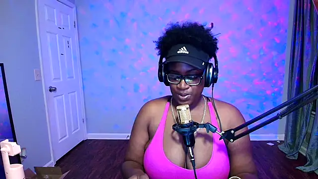 Snapshot of lovelyenigma365 chatting on March 22, 2026, 1:53 am lovelyenigma365 online show from March 22, 2026, 1:53 am