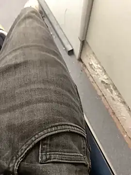 GreekDaddyNickOfficial online show from March 7, 2025, 4:33 pm