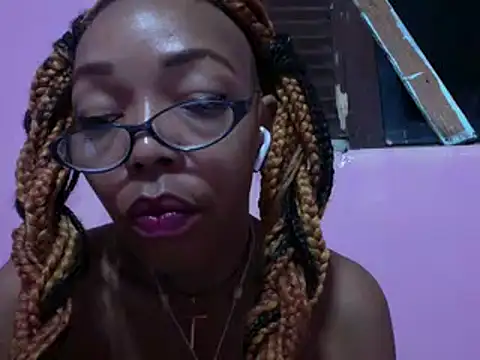 Ladyzee25 online show from February 21, 2026, 1:39 am
