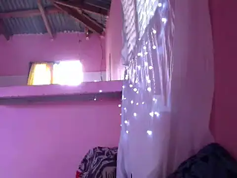 Ladyzee25 online show from March 6, 2026, 5:20 pm