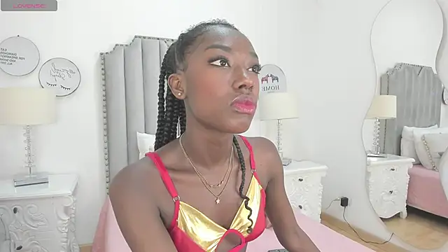 Snapshot of SamantaMarquez chatting on October 20, 2025, 7:47 pm SamantaMarquez online show from October 20, 2025, 7:47 pm