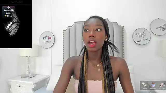 Snapshot of SamantaMarquez chatting on November 27, 2025, 8:00 pm SamantaMarquez online show from November 27, 2025, 8:00 pm