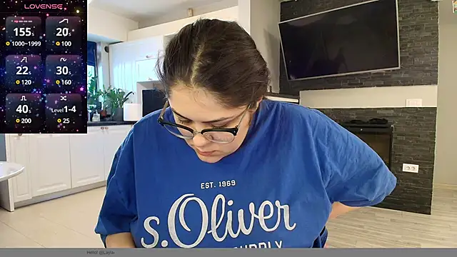 Layla- online show from February 21, 2025, 10:50 am