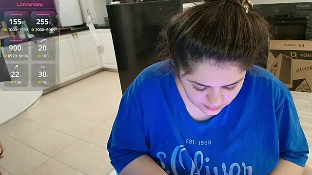 Layla- online show from February 5, 2026, 11:26 am