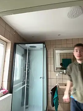 xy monkeyBigCock online show from March 15, 2025, 11:17 pm