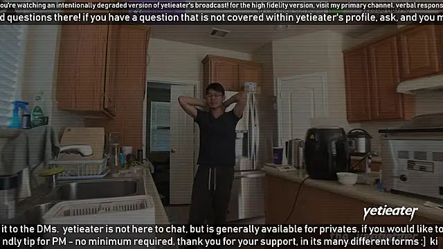 Snapshot of yetieater chatting on December 20, 2024, 7:28 pm yetieater online show from December 20, 2024, 7:28 pm