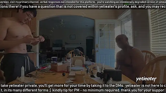 Snapshot of yetieater chatting on December 29, 2024, 10:25 pm yetieater online show from December 29, 2024, 10:25 pm