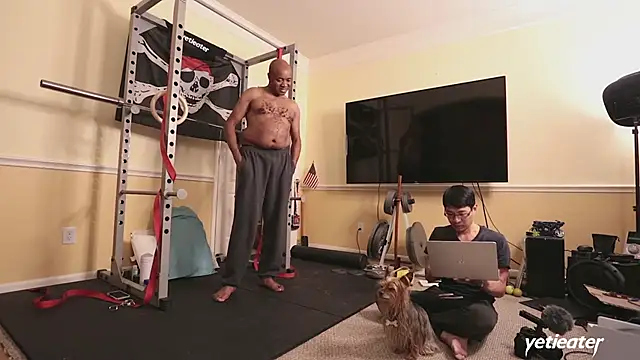 Snapshot of yetieater chatting on January 27, 2025, 3:04 am yetieater online show from January 27, 2025, 3:04 am