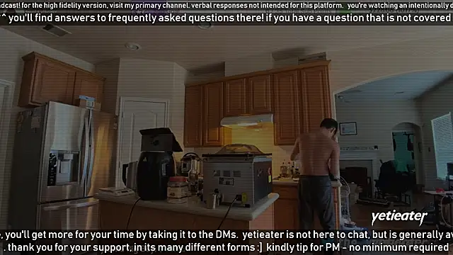 Snapshot of yetieater chatting on March 18, 2025, 2:37 pm yetieater online show from March 18, 2025, 2:37 pm