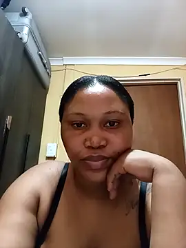 Snapshot of JuicyMilkyTizzy chatting on April 7, 2026, 7:53 am JuicyMilkyTizzy online show from April 7, 2026, 7:53 am
