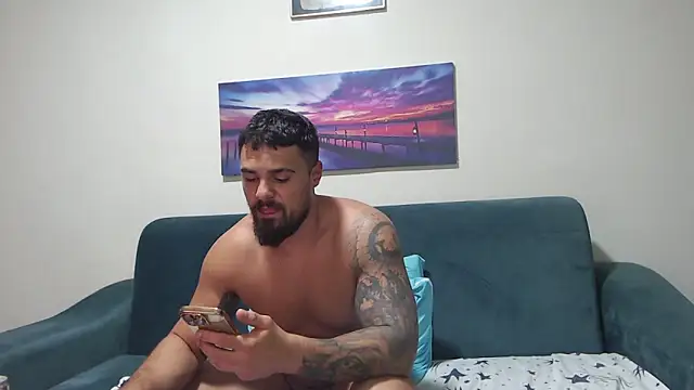 Tiberius hunk online show from September 30, 2025, 1:49 pm