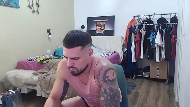 Tiberius hunk online show from February 26, 2026, 4:39 pm