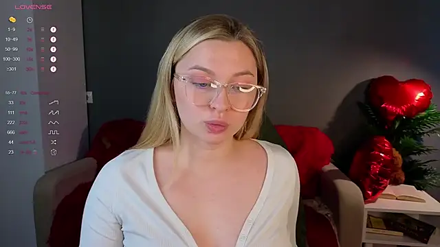 christie luv online show from February 18, 2026, 11:17 am