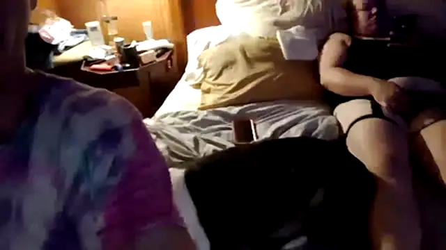 Snapshot of Mac_ThunderCock chatting on August 3, 2026, 11:52 pm Mac ThunderCock online show from August 3, 2026, 11:52 pm