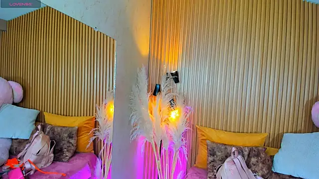 Snapshot of AlexiaAbbey chatting on June 19, 2026, 7:06 pm AlexiaAbbey online show from June 19, 2026, 7:06 pm