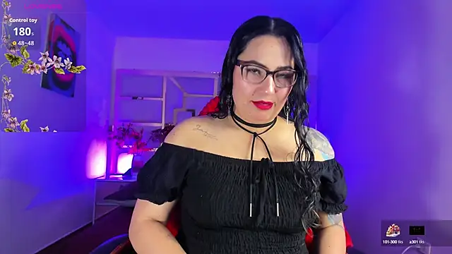 Snapshot of tamara_rouse1 chatting on September 30, 2025, 4:17 am tamara rouse1 online show from September 30, 2025, 4:17 am