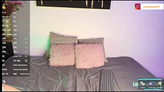 Snapshot of annie_jonnes chatting on October 26, 2025, 6:03 pm annie jonnes online show from October 26, 2025, 6:03 pm