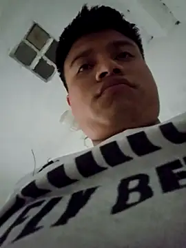 Snapshot of Raykio chatting on February 26, 2026, 9:25 pm Raykio online show from February 26, 2026, 9:25 pm