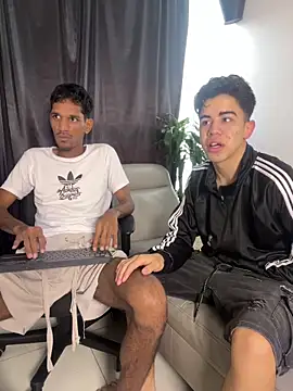 Snapshot of Miguel_bigcock chatting on February 4, 2026, 10:04 pm Miguel bigcock online show from February 4, 2026, 10:04 pm