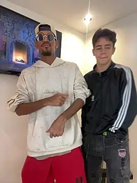 Snapshot of Miguel_bigcock chatting on February 24, 2026, 5:38 am Miguel bigcock online show from February 24, 2026, 5:38 am