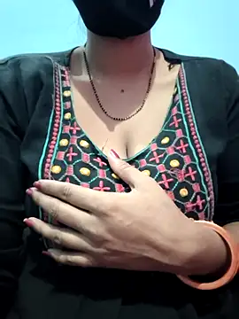 Snapshot of Sexyradha_ chatting on February 10, 2026, 1:04 pm Sexyradha online show from February 10, 2026, 1:04 pm