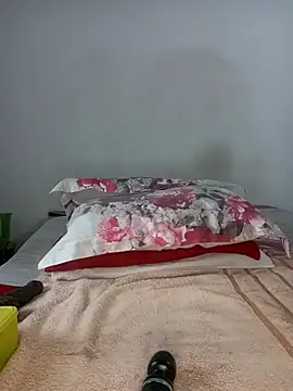 Missvixen81 online show from March 5, 2026, 8:21 am