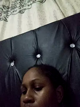 queen lovely2 online show from December 4, 2025, 6:05 pm