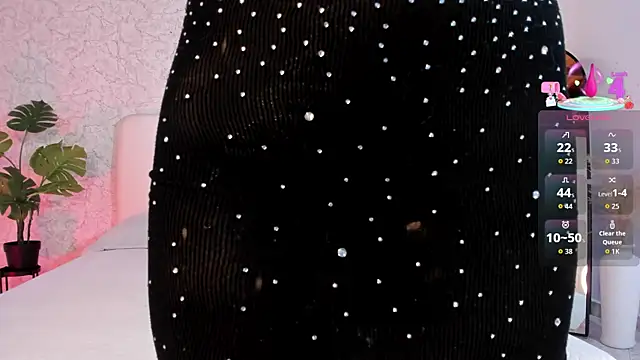 Snapshot of alanarouge chatting on February 13, 2026, 12:23 pm alanarouge online show from February 13, 2026, 12:23 pm