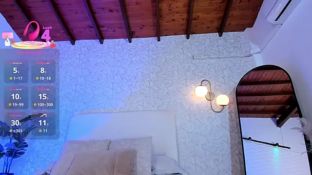 Snapshot of alanarouge chatting on April 12, 2026, 11:26 am alanarouge online show from April 12, 2026, 11:26 am