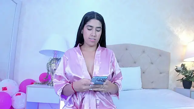 Snapshot of Mia_Montess chatting on April 16, 2026, 10:12 pm Mia Montess online show from April 16, 2026, 10:12 pm