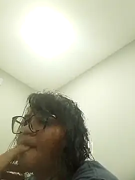 viviksmel online show from October 10, 2025, 1:54 pm