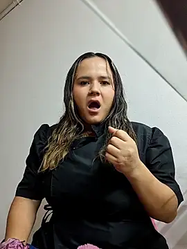 mandy-moore online show from April 9, 2026, 4:12 am