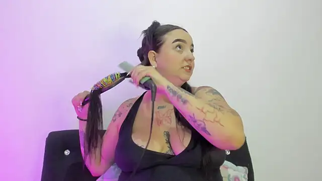 Celestte online show from September 29, 2025, 1:00 am