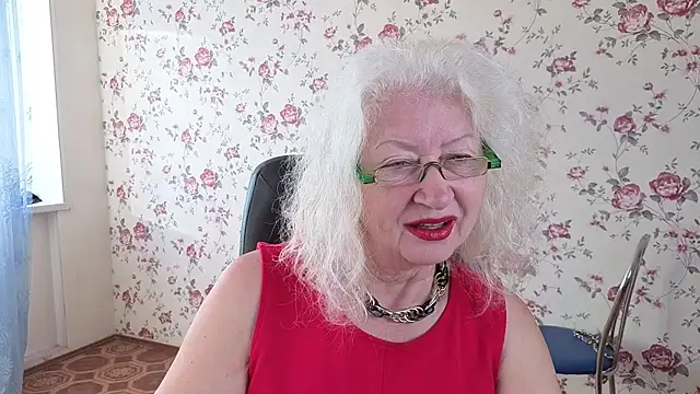 Maya Mayflower online show from September 11, 2025, 4:01 am