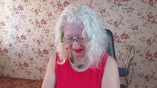 Maya Mayflower online show from September 30, 2025, 3:55 am