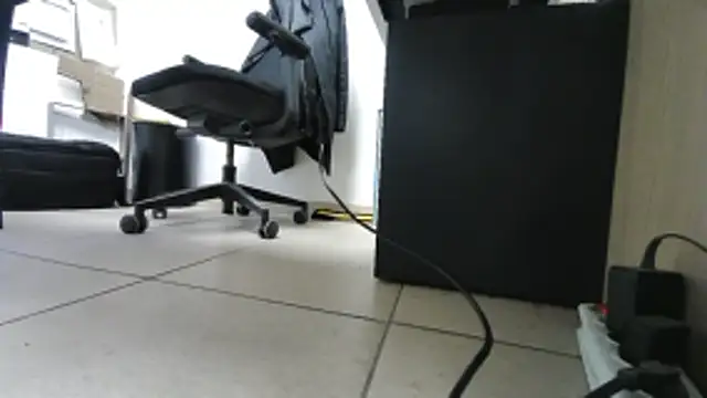 Snapshot of GM51-1988 chatting on October 27, 2025, 4:22 pm GM51-1988 online show from October 27, 2025, 4:22 pm